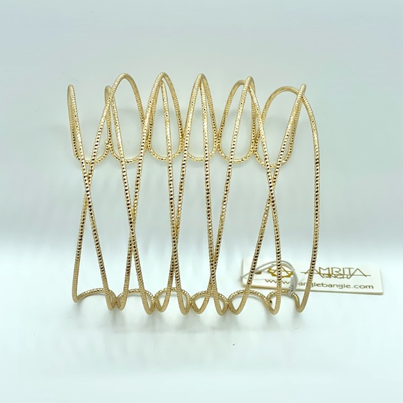 AMRITA SINGH Reina Cuff Adjustable Gold Bracelet NWT - Picture 4 of 10